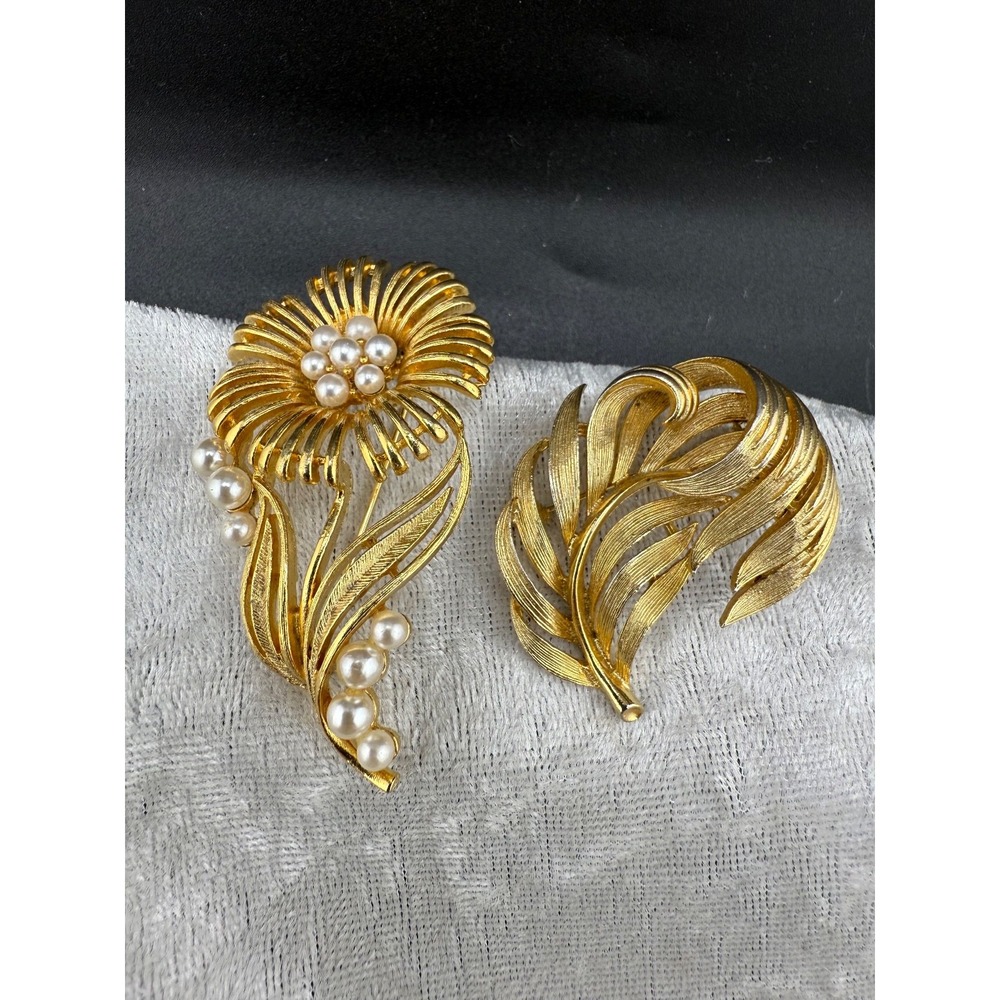Vintage Lisner Brooch Lot Gold Tone Faux Pearl Leaf‎ Flower